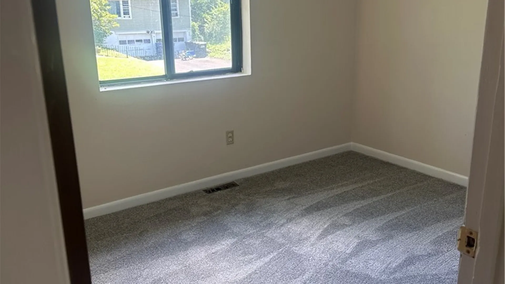 Property at 119 N Lorraine Avenue, Syracuse, NY 13210 5