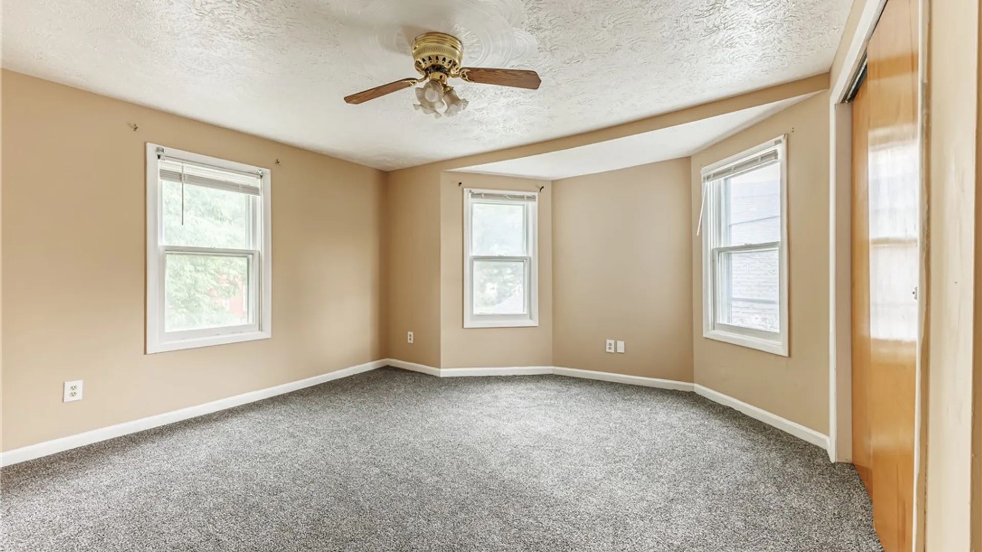 Property at 223 Clairmount Street, Rochester, NY 14621 9