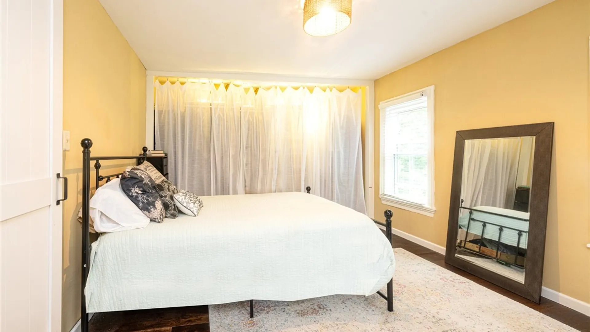 Property at 6 Academy Street, Skaneateles, NY 13152 17