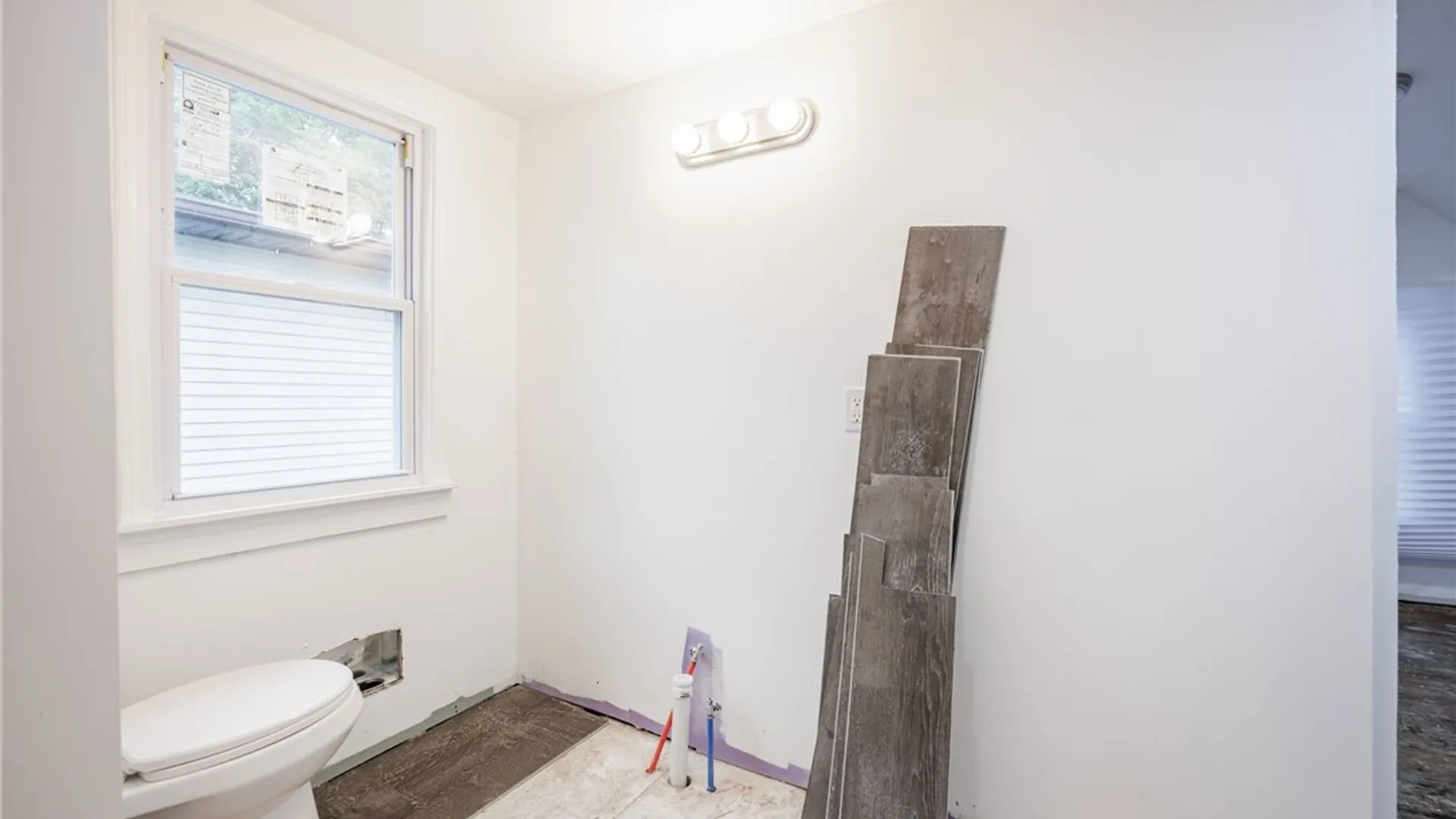 Property at 581 Frost Avenue, Rochester, NY 14611 9
