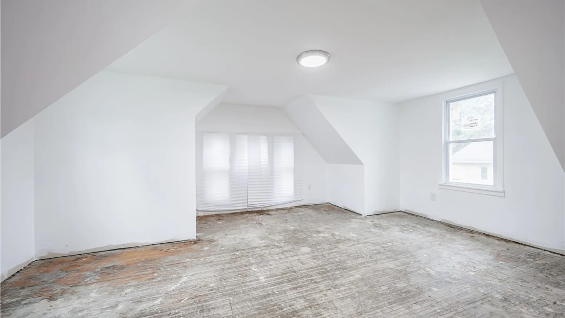 Property at 581 Frost Avenue, Rochester, NY 14611 13