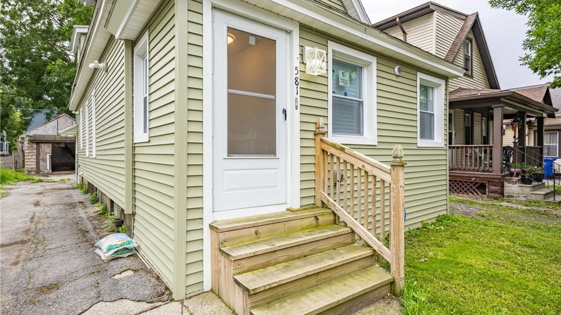 Property at 581 Frost Avenue, Rochester, NY 14611 21