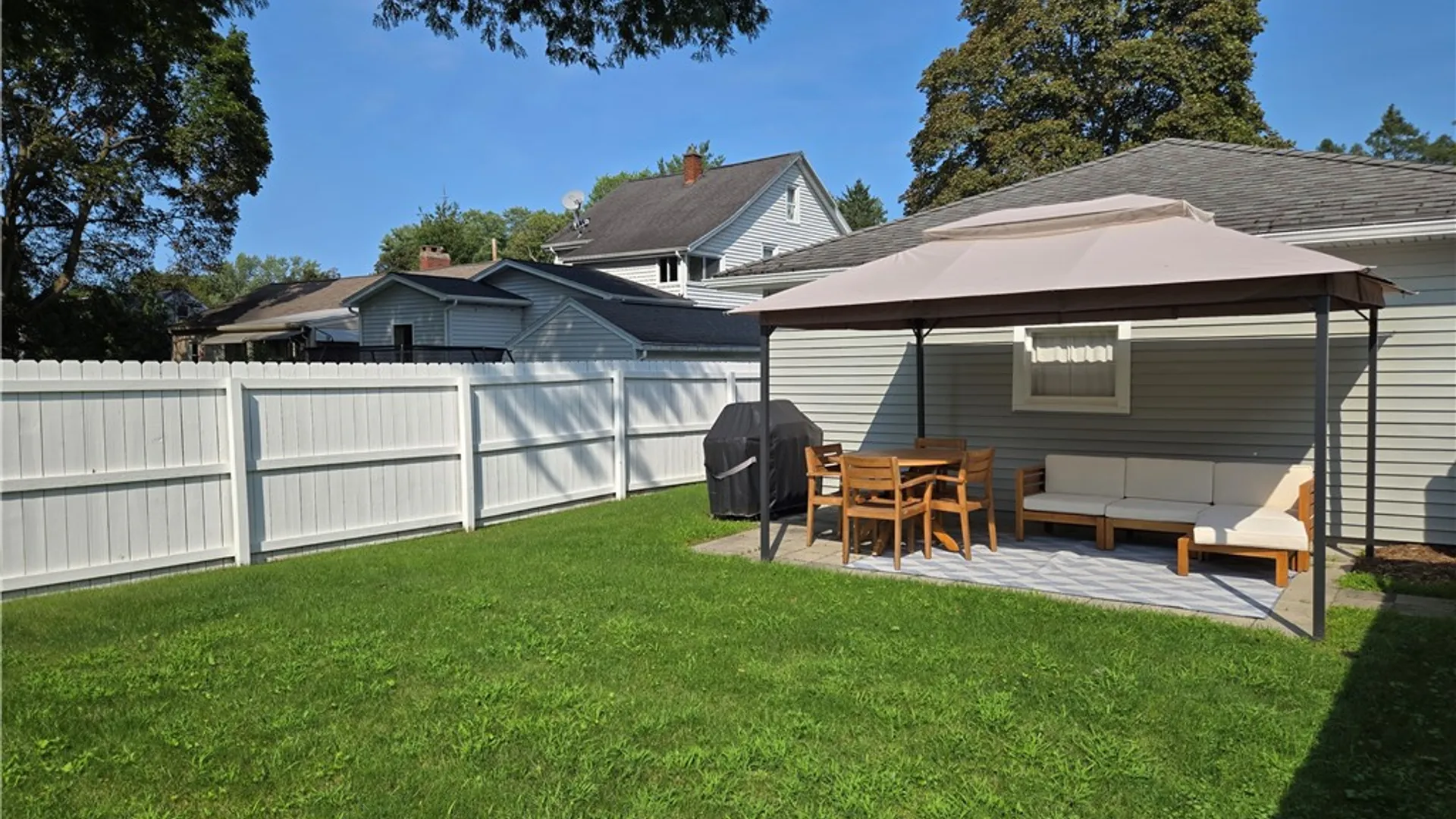 Property at 10 Mandy Lane, Brighton, NY 14625 42