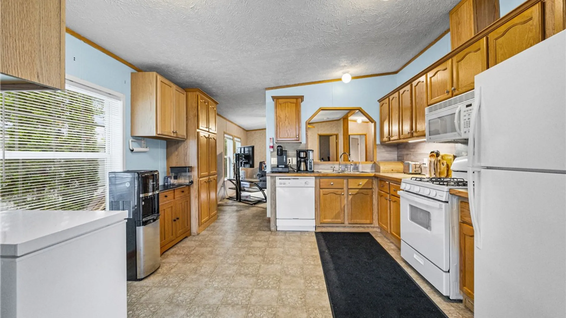 Property at 129 Saltonstall Street, Canandaigua City, NY 14424 15