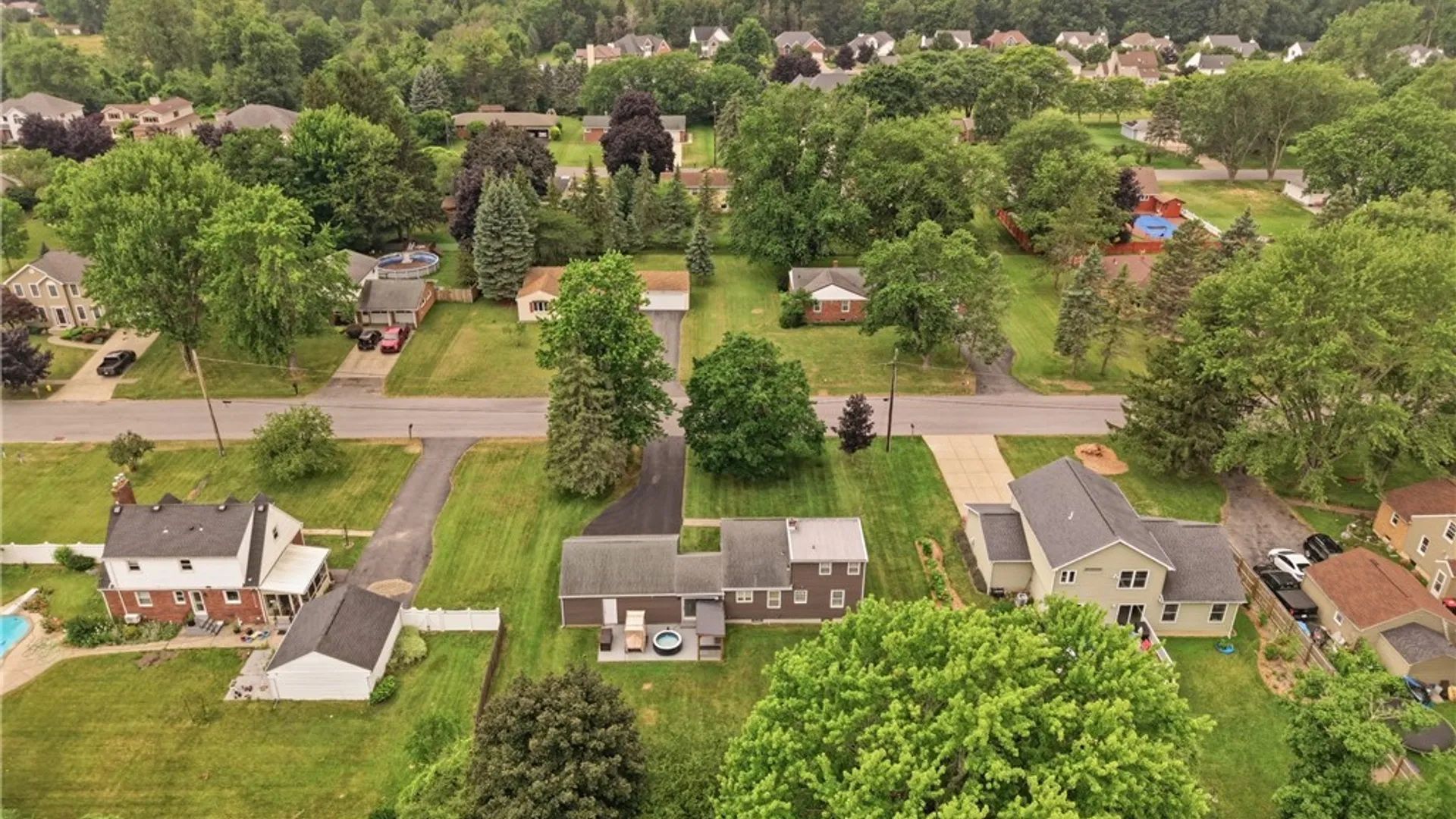 Property at 39 E Home Road, Lancaster, NY 14026 11