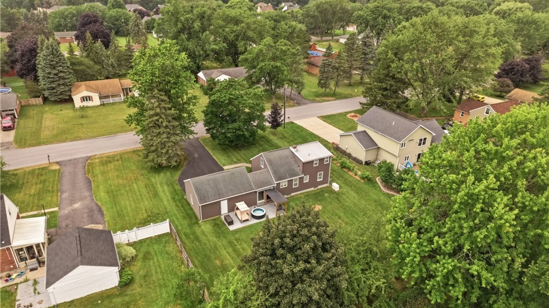 Property at 39 E Home Road, Lancaster, NY 14026 12