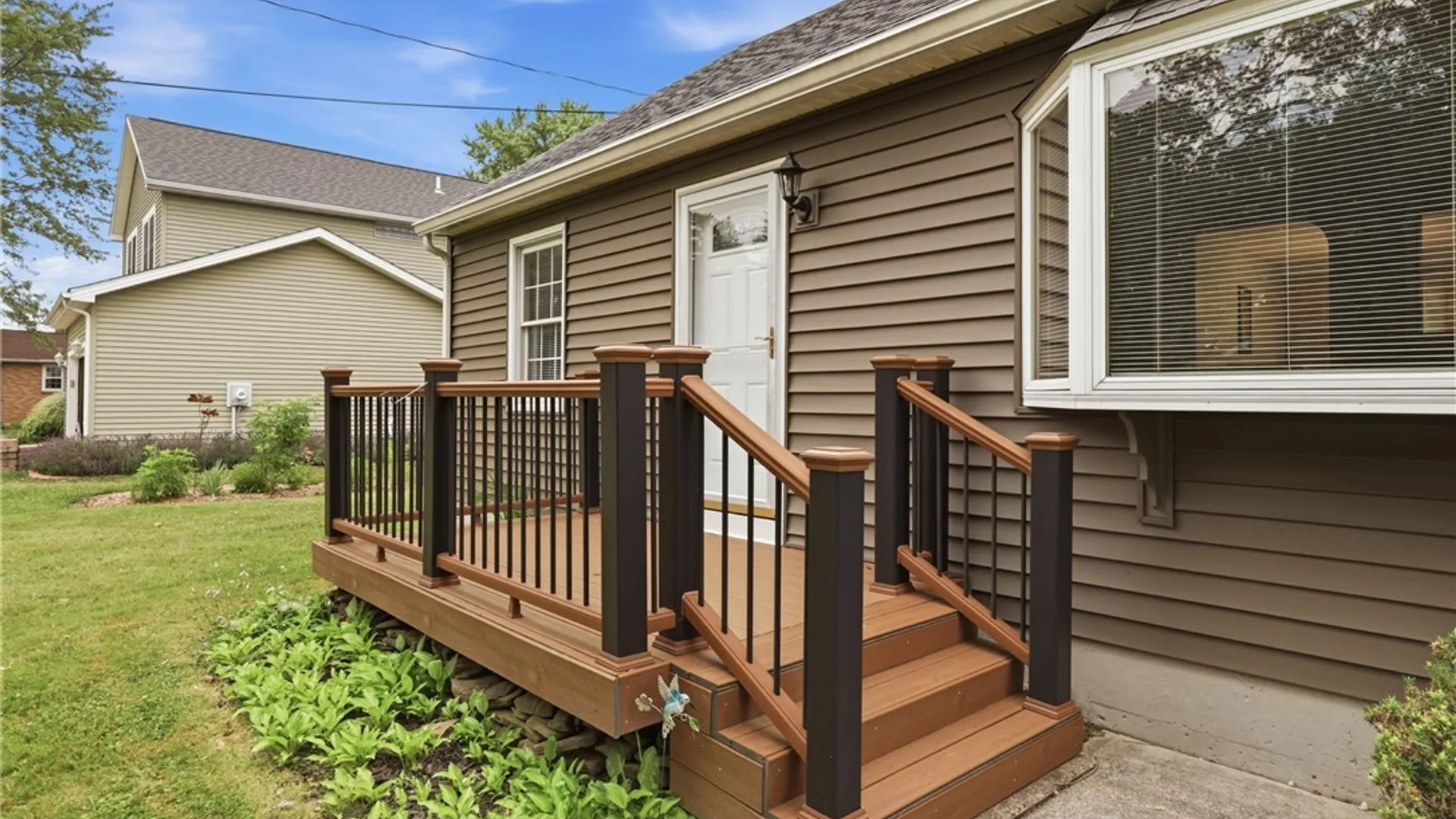 Property at 39 E Home Road, Lancaster, NY 14026 4
