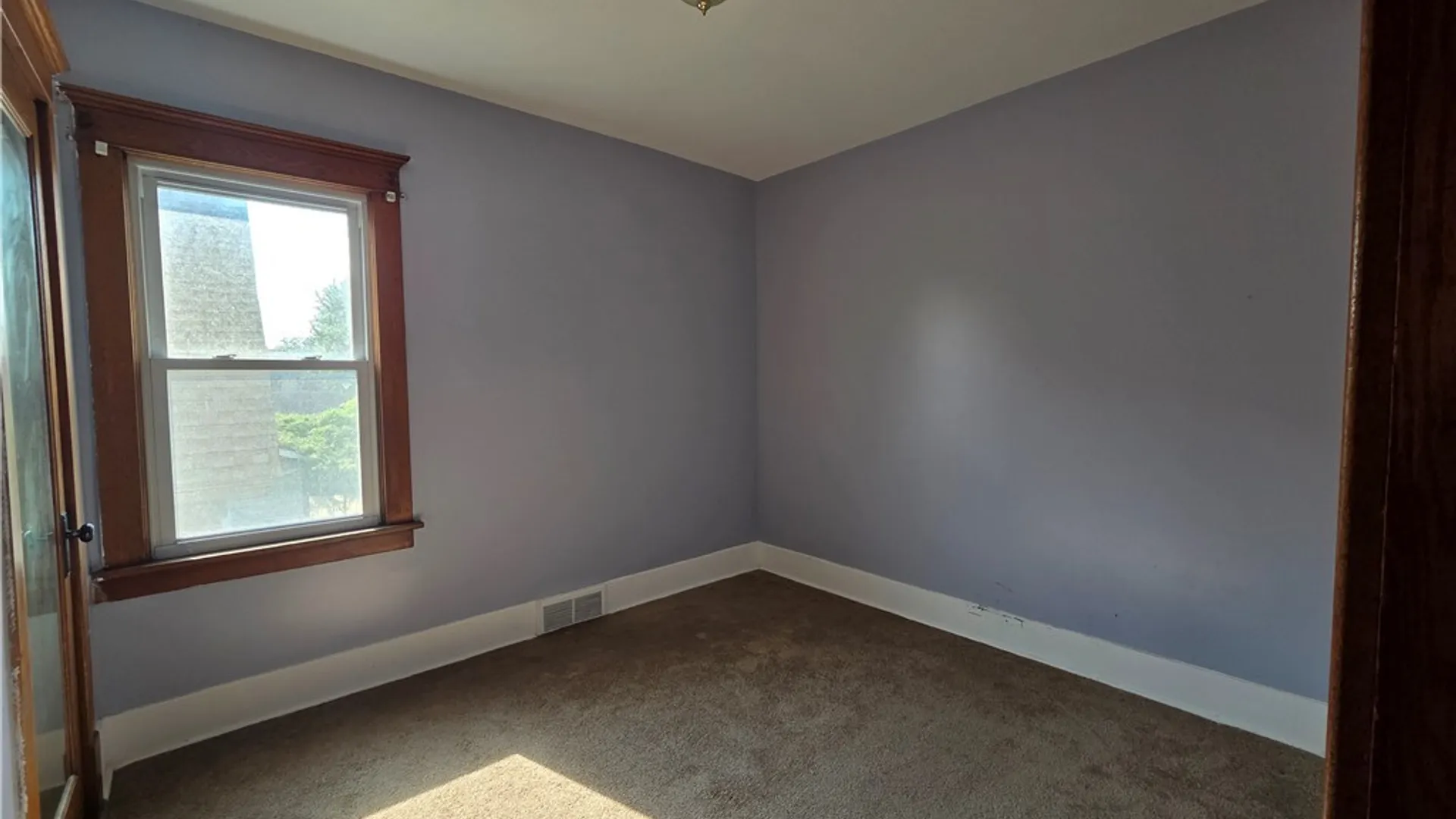 Property at 94 Parkwood Avenue, Tonawanda, NY 14217 13