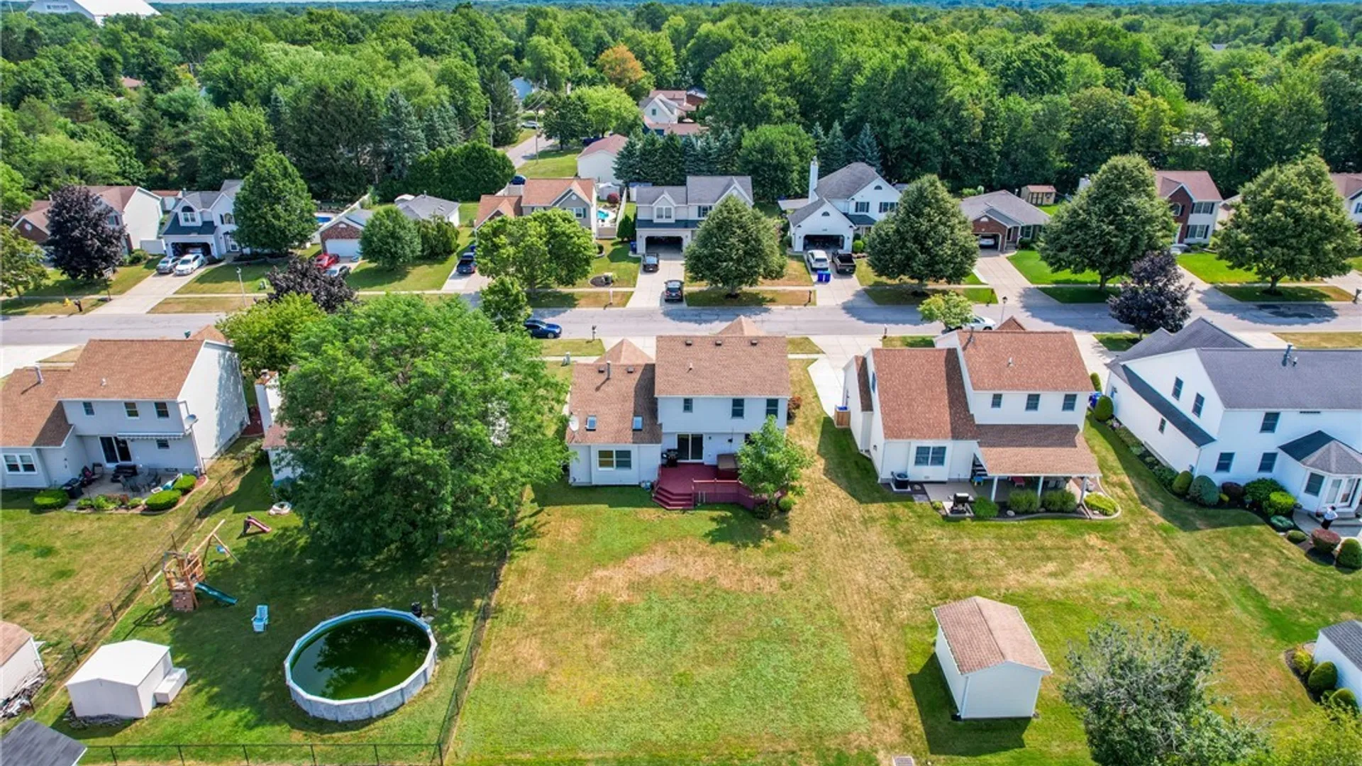 Property at 4400 Manor Lane, Hamburg, NY 14075 47