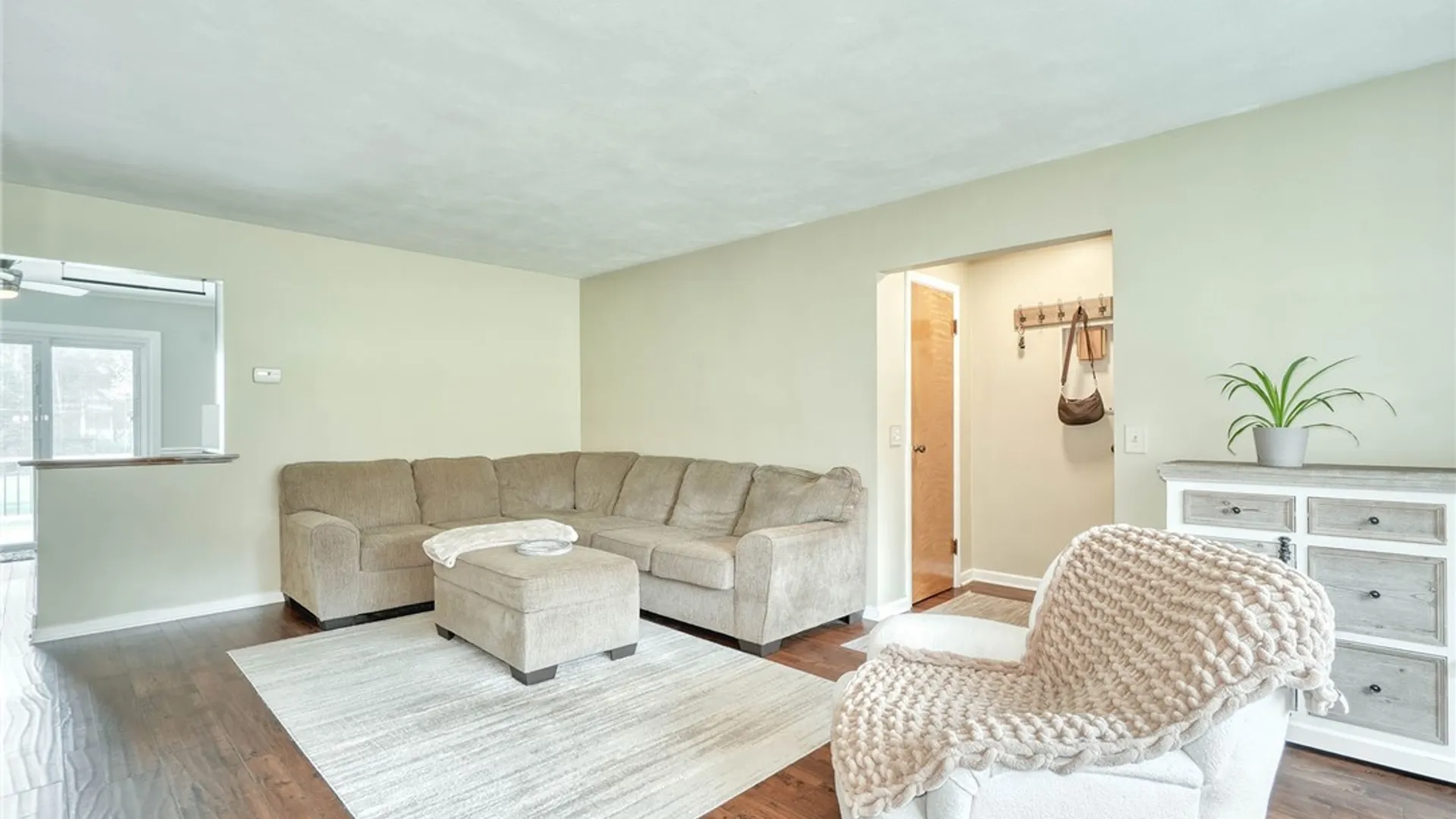 Property at 75 Silverdale Drive, Irondequoit, NY 14609 14