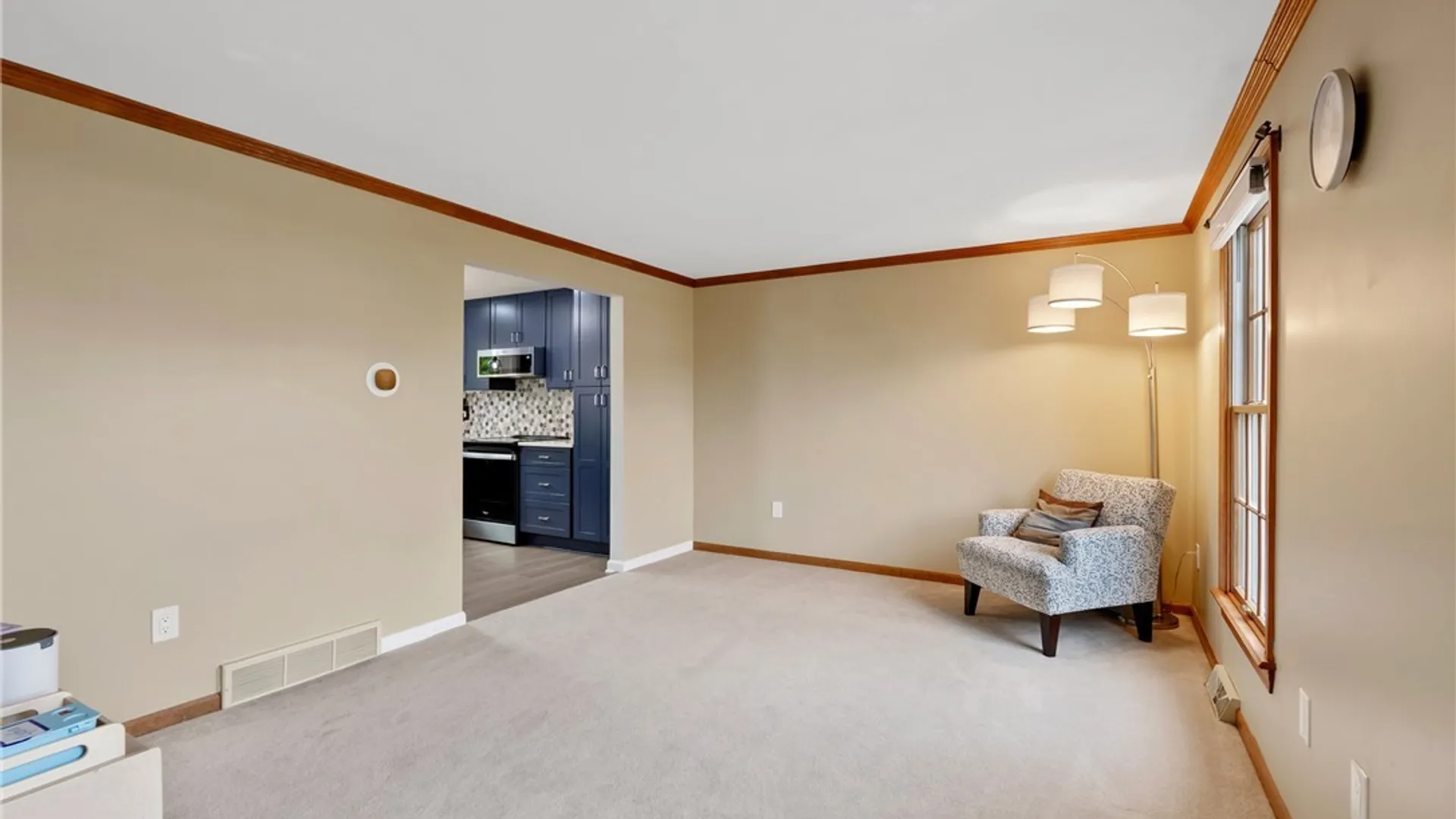 Property at 4233 Halfmoon Circle, Clay, NY 13090 6