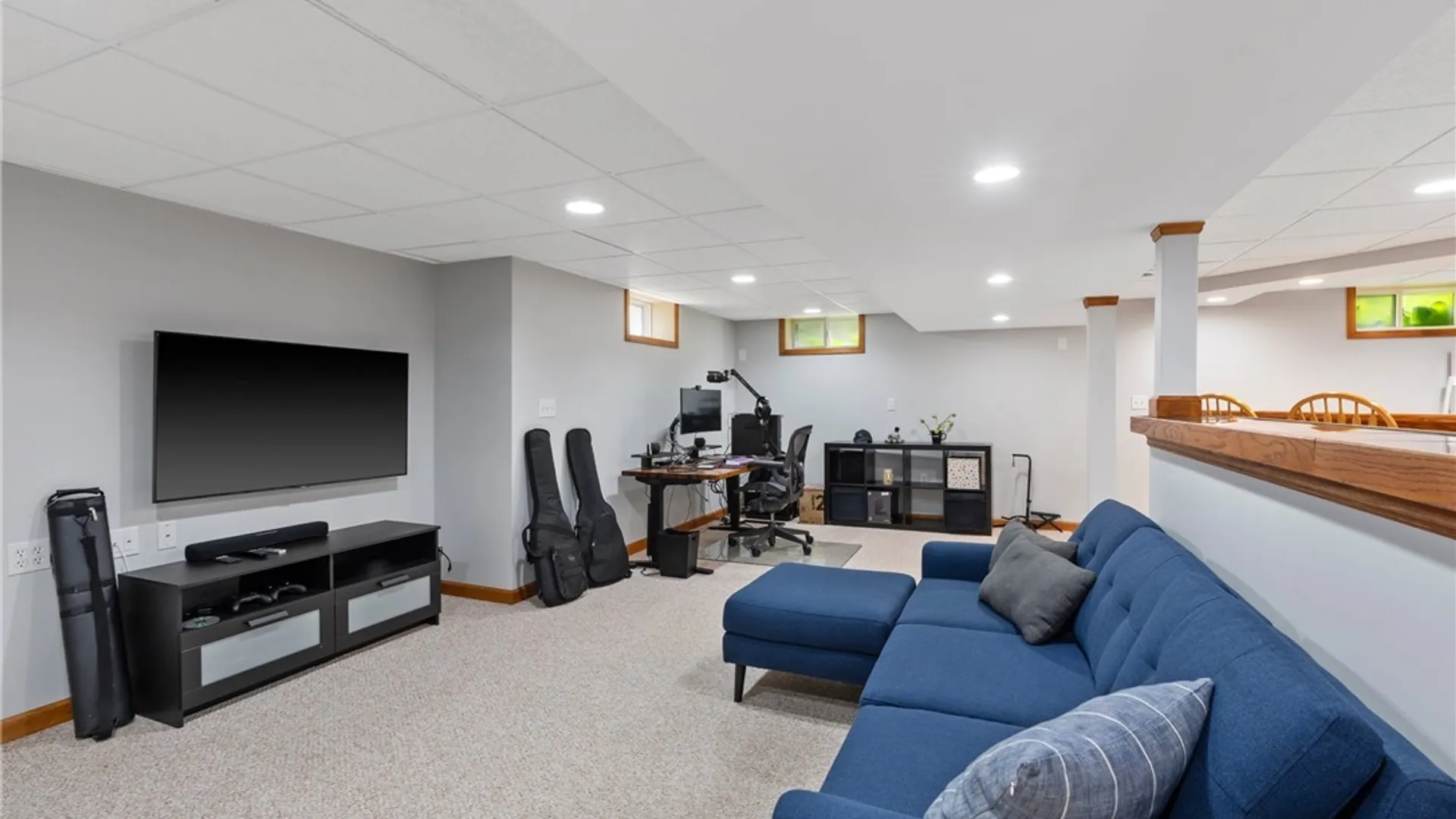 Property at 4233 Halfmoon Circle, Clay, NY 13090 35