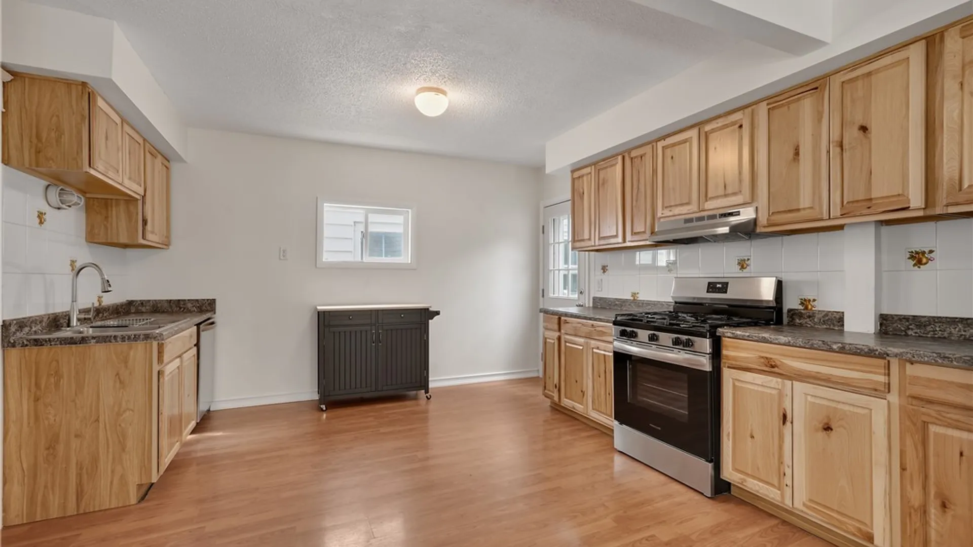 Property at 30 Pulaski Street, Buffalo, NY 14206 9