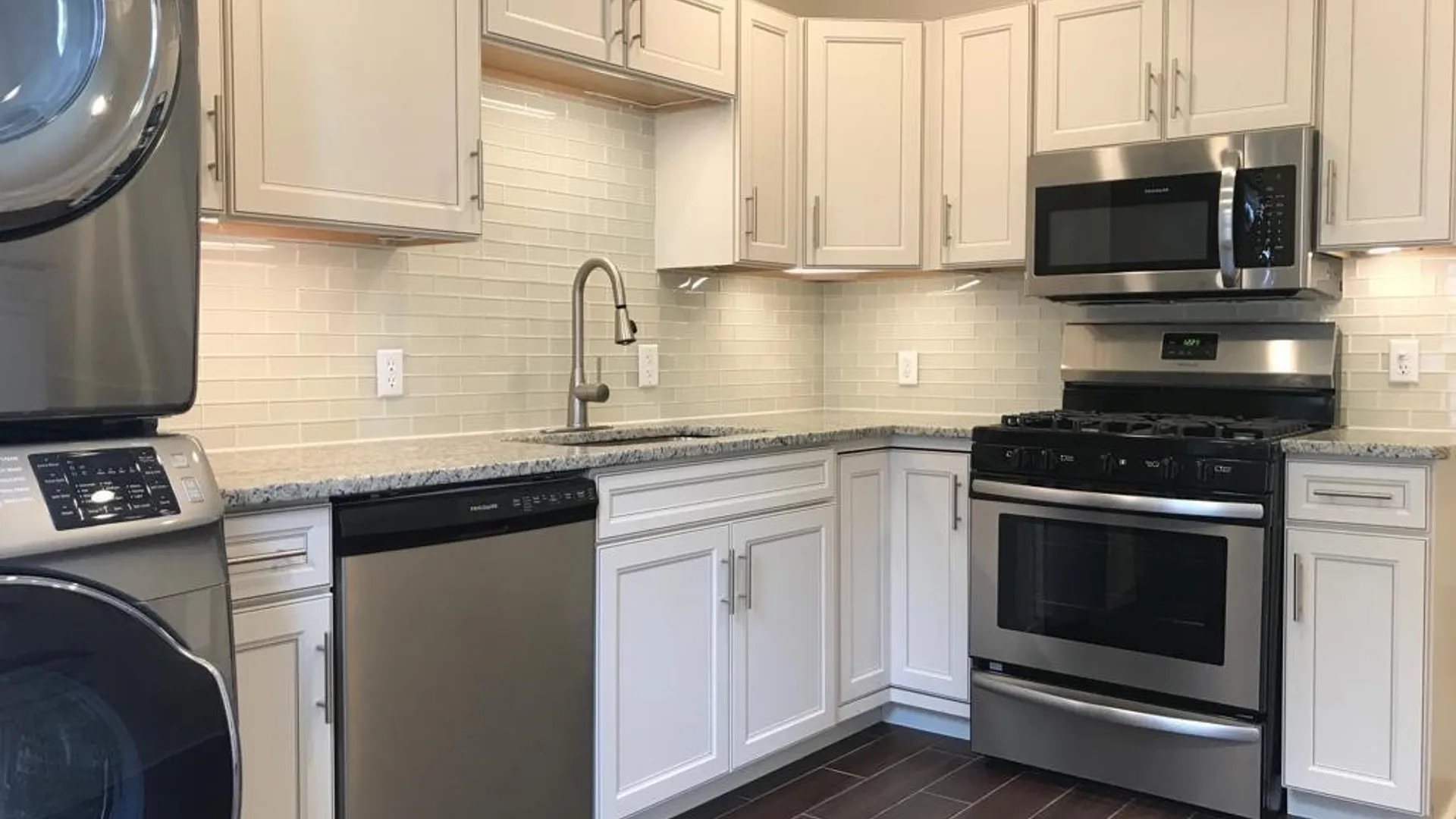 Property at 206 HAWLEY AVENUE APT 2, Syracuse, NY 13203 4
