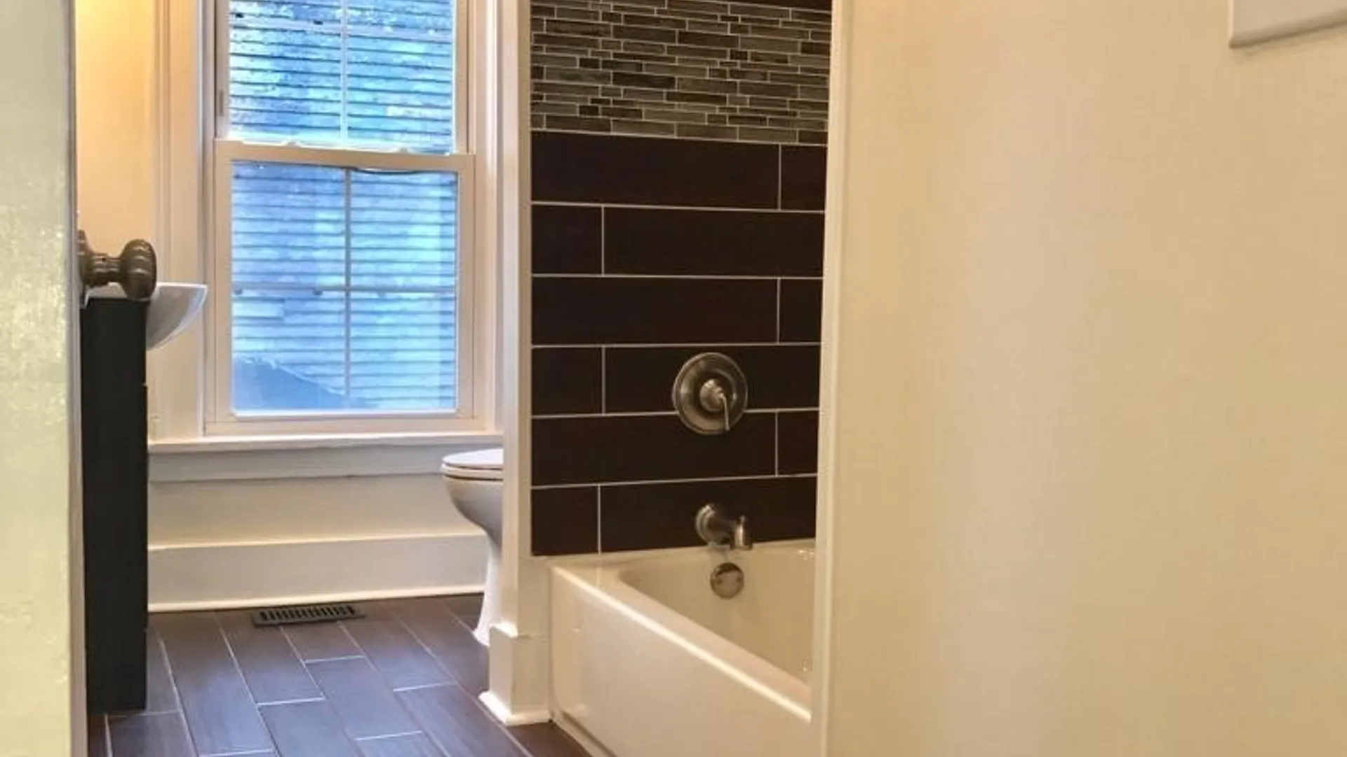 Property at 206 HAWLEY AVENUE APT 2, Syracuse, NY 13203 11