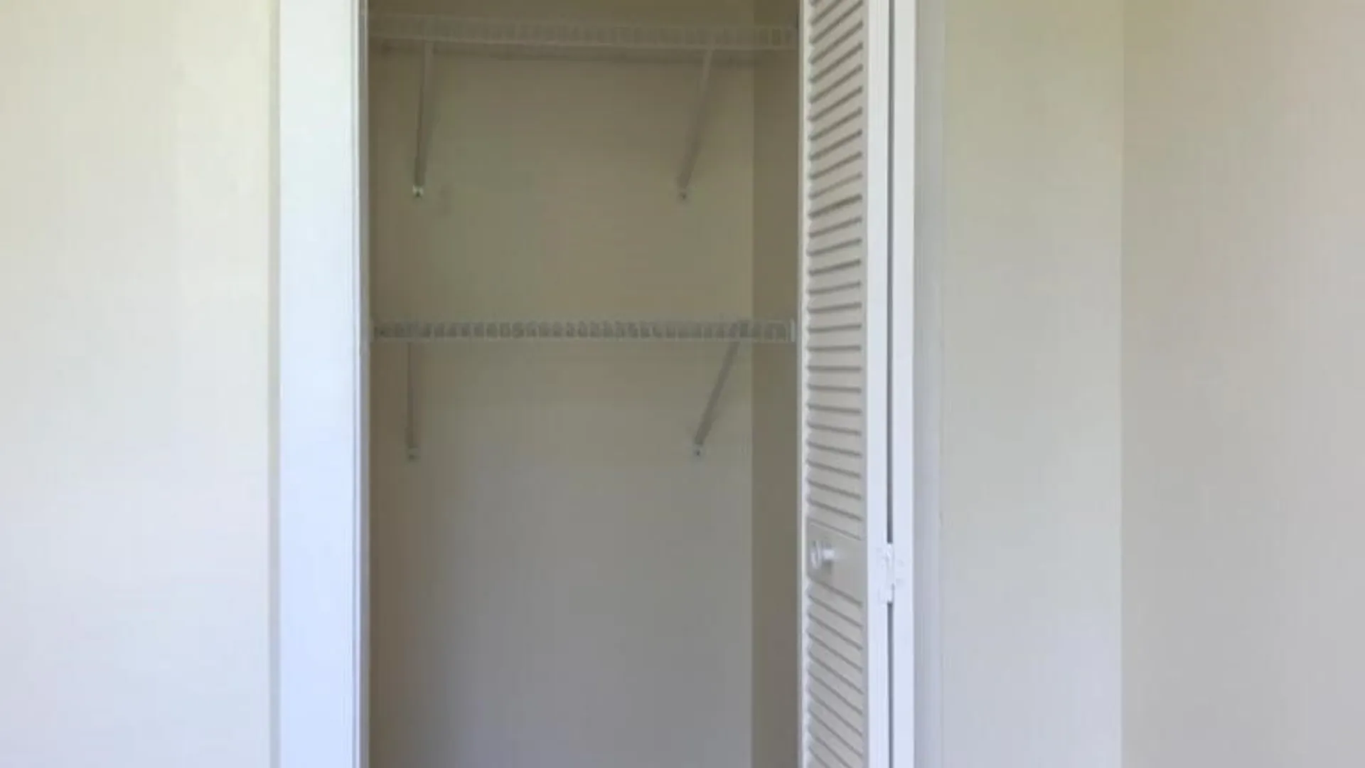 Property at 206 HAWLEY AVENUE APT 2, Syracuse, NY 13203 20