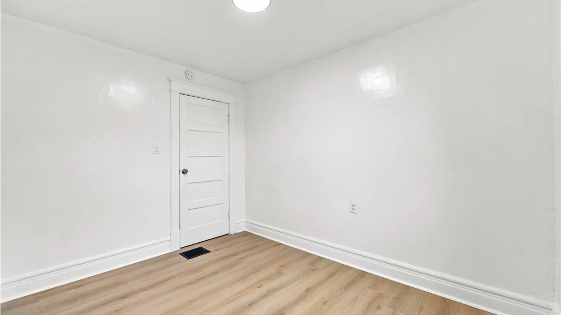 Property at 5 Fennimore Avenue, Buffalo, NY 14215 32