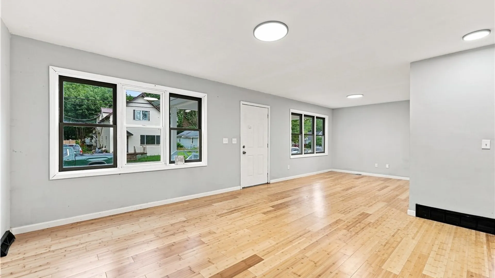 Property at 74 Grey Street, Buffalo, NY 14212 11