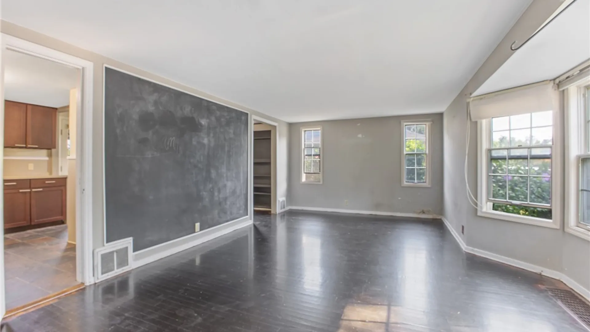 Property at 1207 Comstock Avenue, Syracuse, NY 13210 3