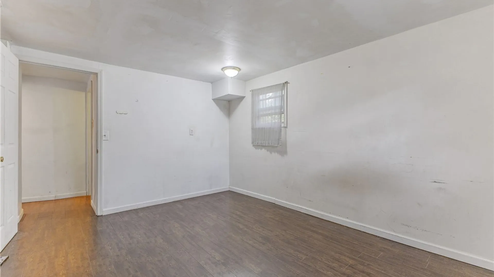 Property at 1207 Comstock Avenue, Syracuse, NY 13210 15