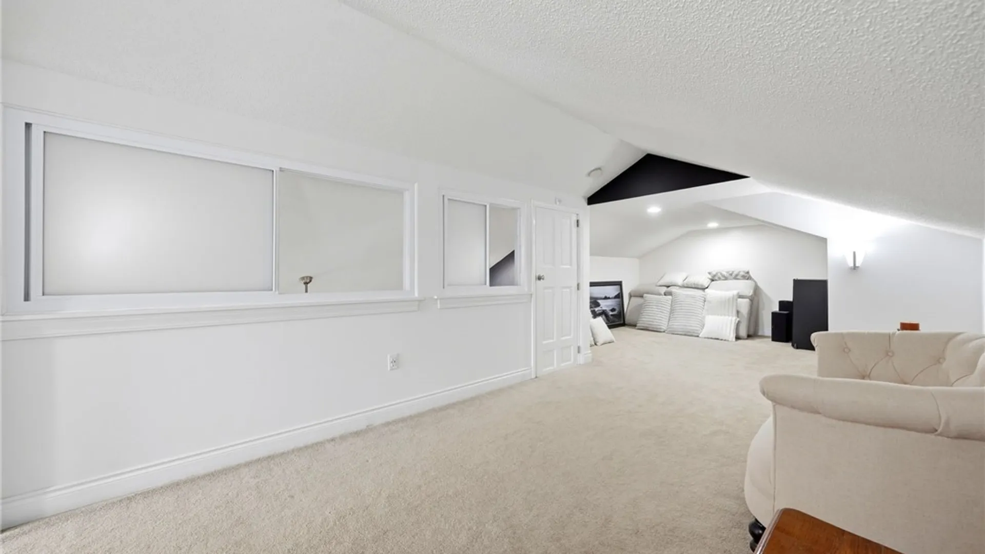 Property at 2 Alexander Parkway, Pendleton, NY 14120 37