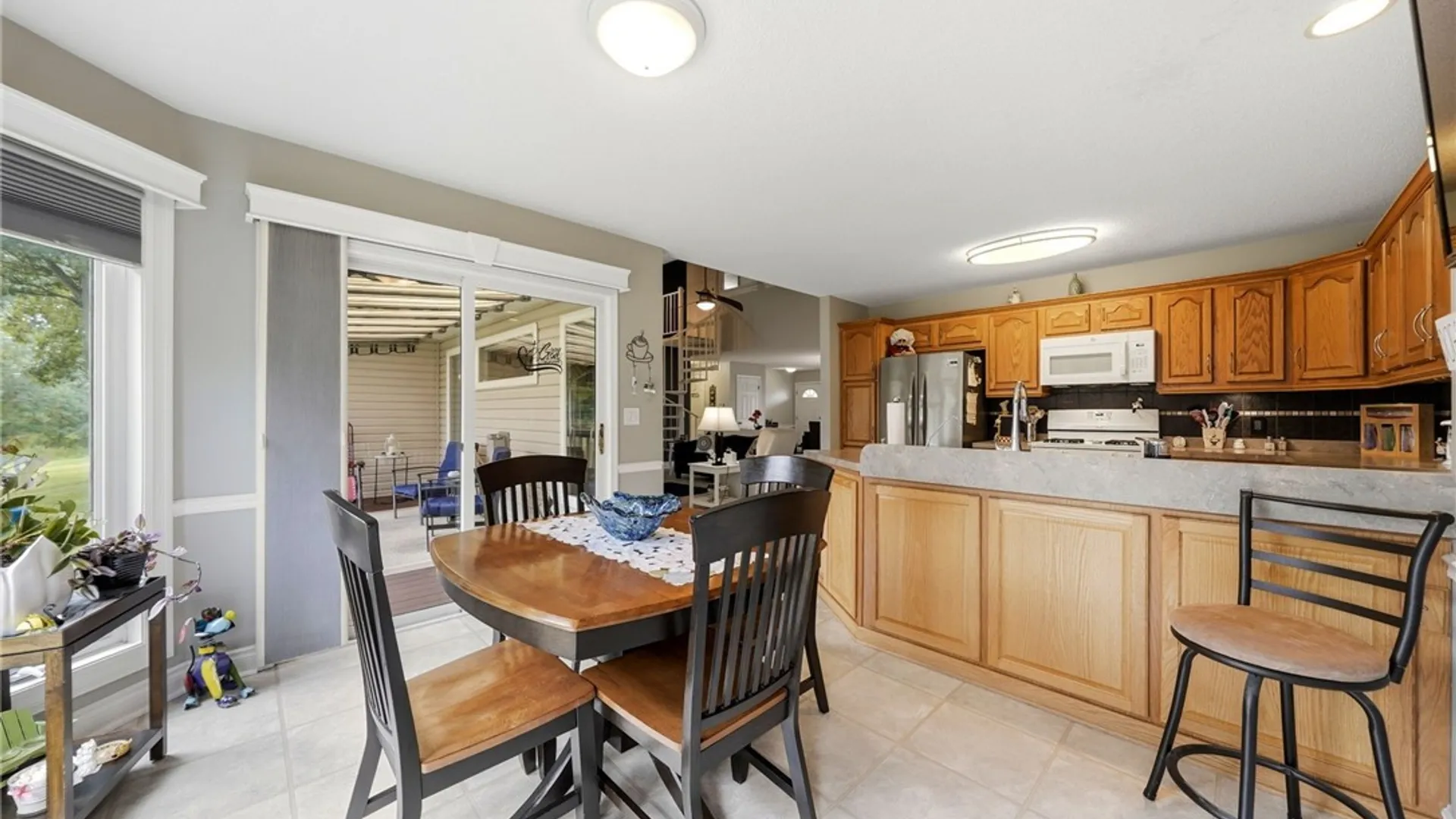 Property at 2 Alexander Parkway, Pendleton, NY 14120 13
