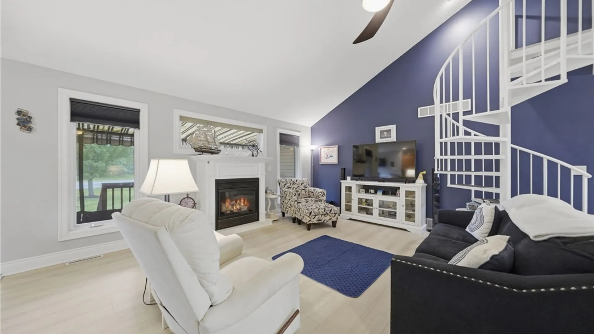 Property at 2 Alexander Parkway, Pendleton, NY 14120 15