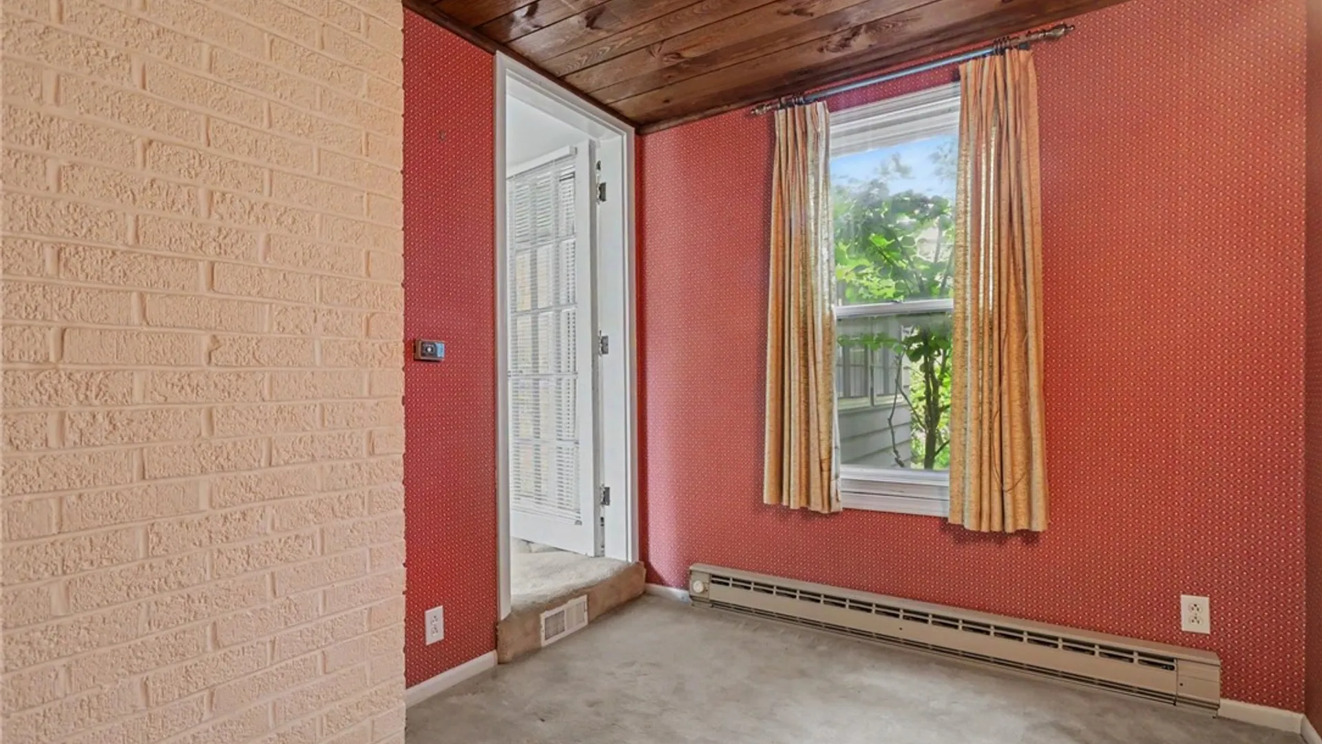Property at 210 Washington Avenue, Irondequoit, NY 14617 5