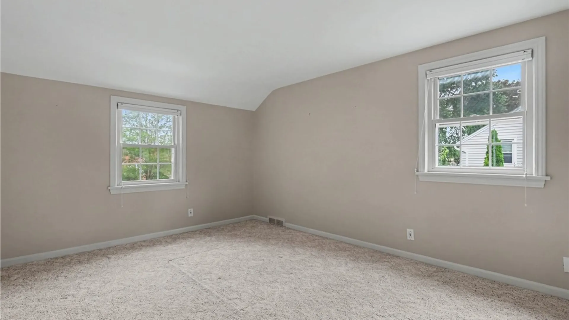 Property at 210 Washington Avenue, Irondequoit, NY 14617 19