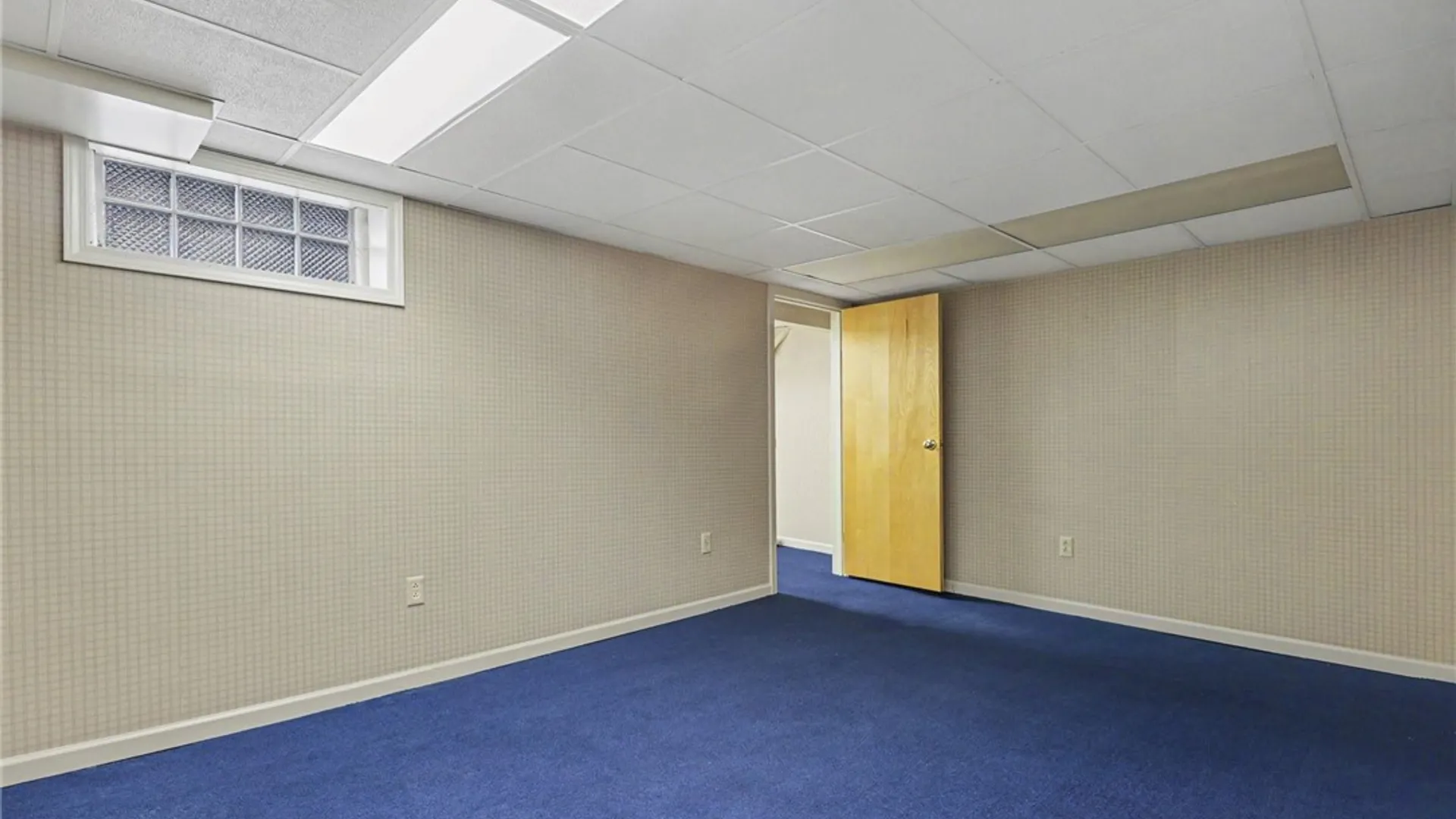 Property at 210 Washington Avenue, Irondequoit, NY 14617 25