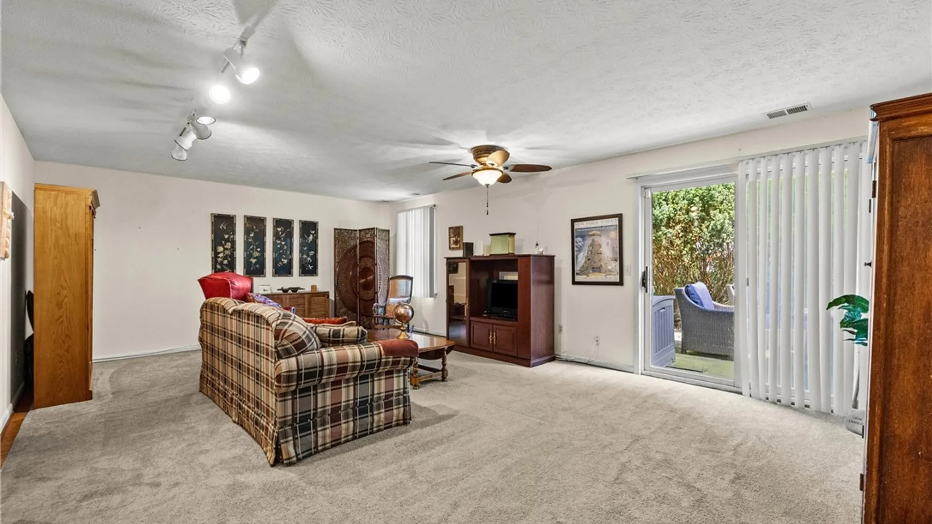 Property at 51 Greenwood Park, Pittsford, NY 14534 41