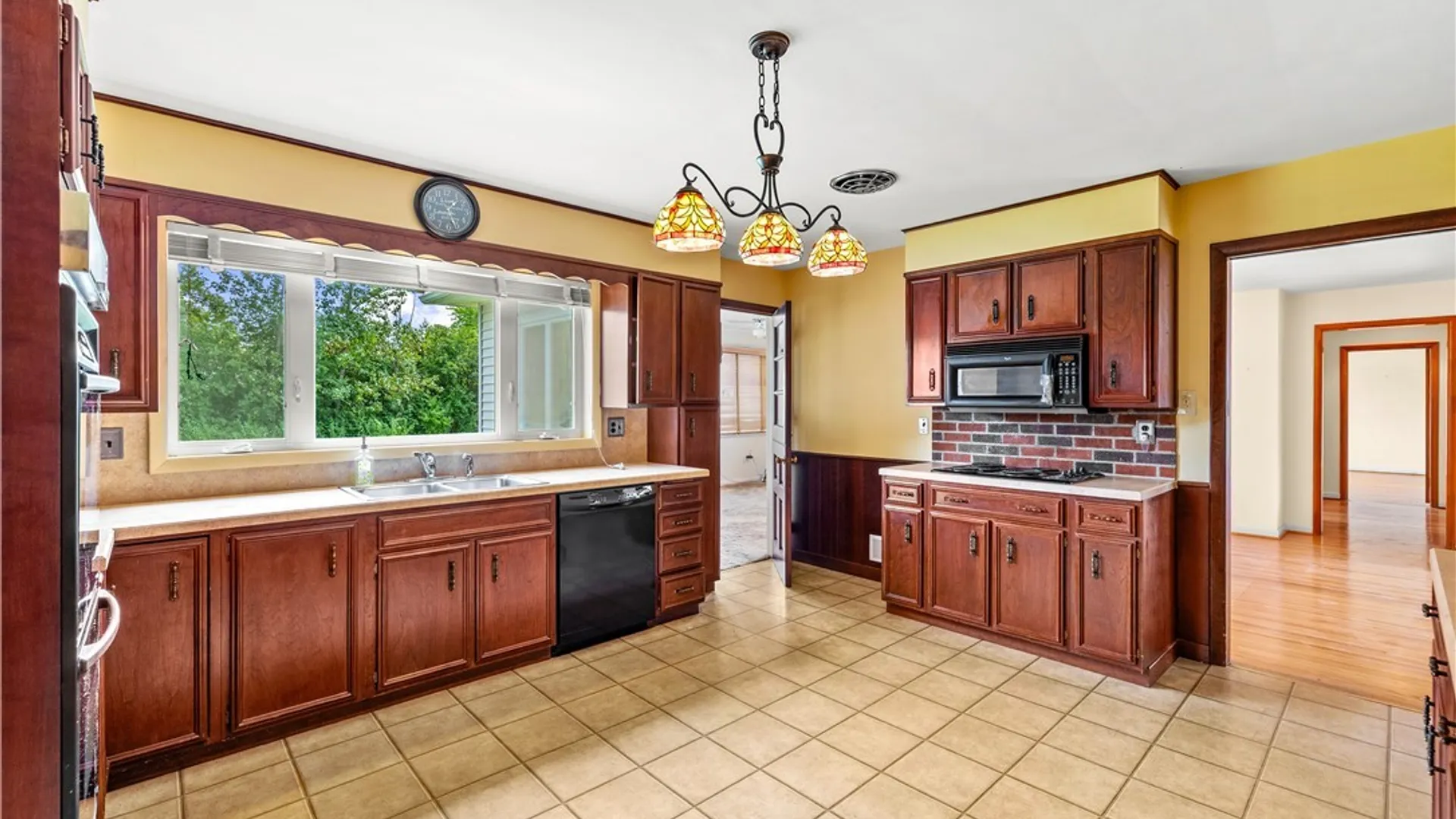 Property at 1913 Sherman Drive, New Hartford, NY 13413 4