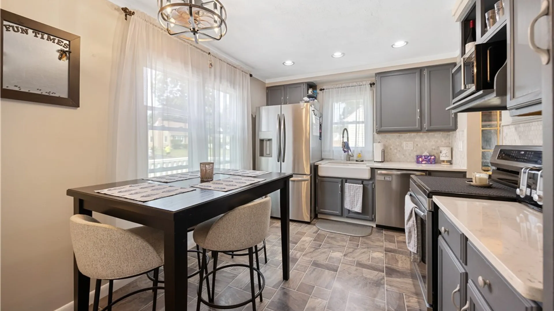 Property at 105 Keith Drive, Cicero, NY 13212 5
