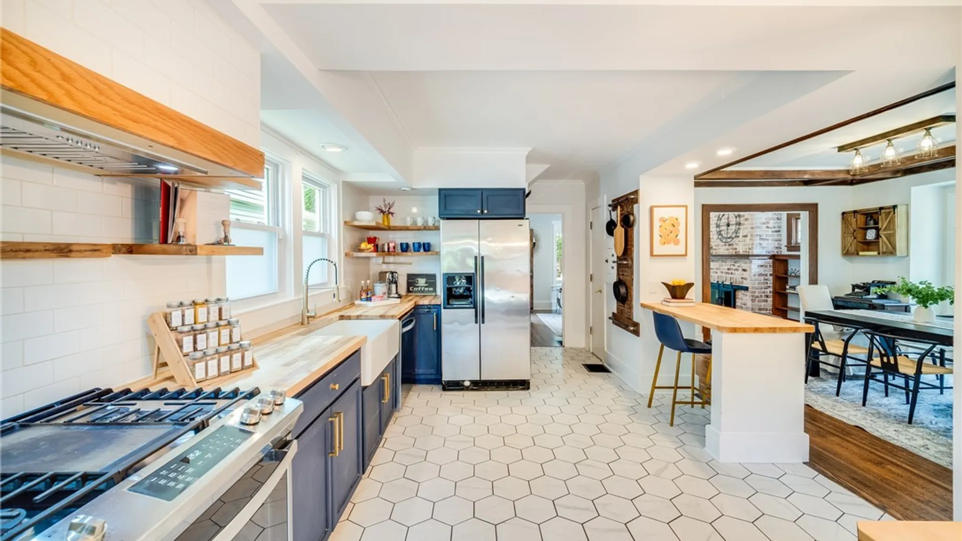 Property at 542 Hazelwood Terrace, Rochester, NY 14609 9
