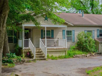 Property at 2704 1/2 Suits ave, Vienna, NY 13308