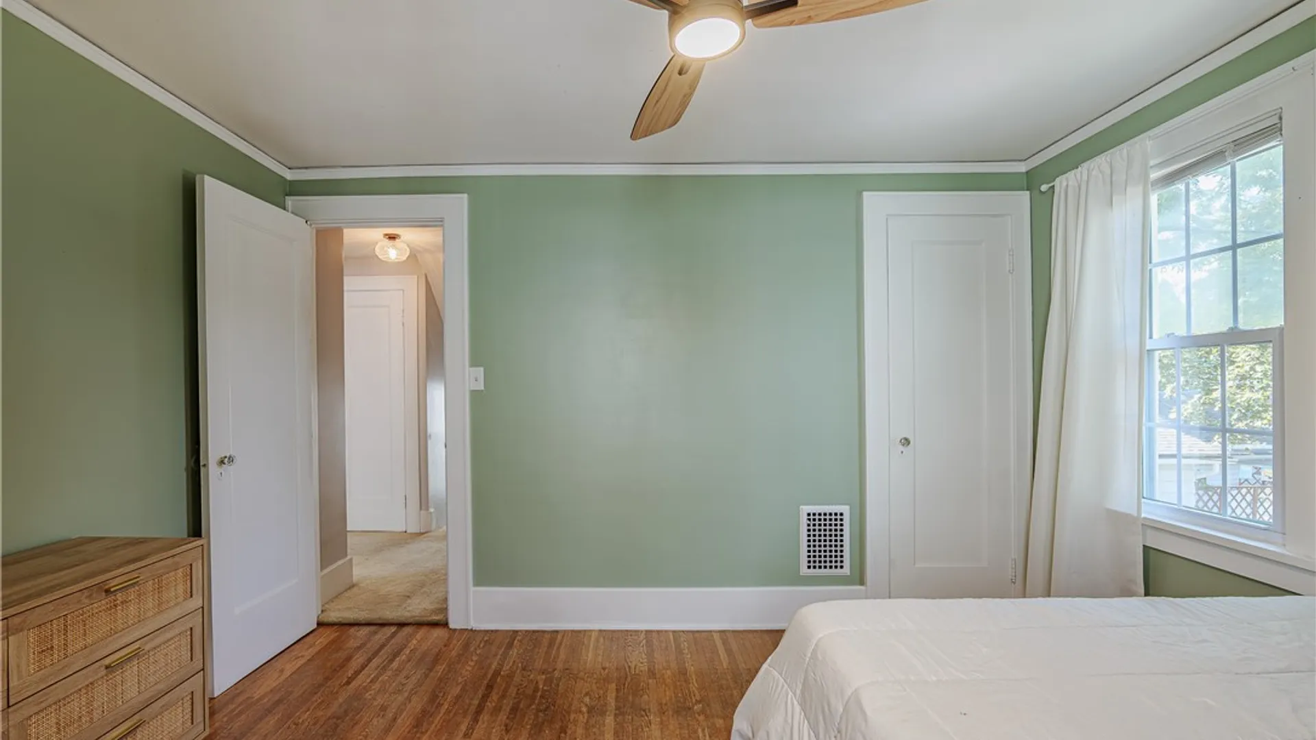 Property at 84 Harwick Road, Irondequoit, NY 14609 10