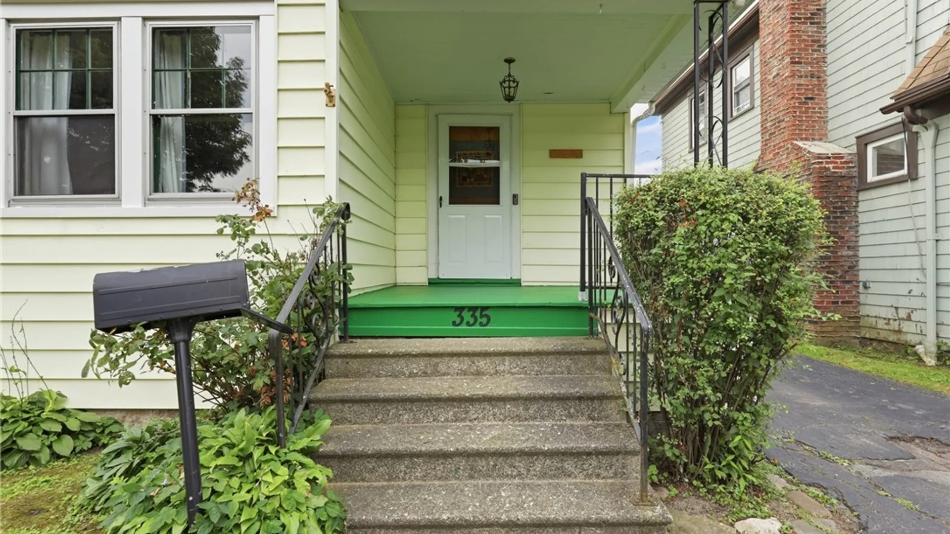 Property at 335 Wardman Road, Tonawanda, NY 14217 4