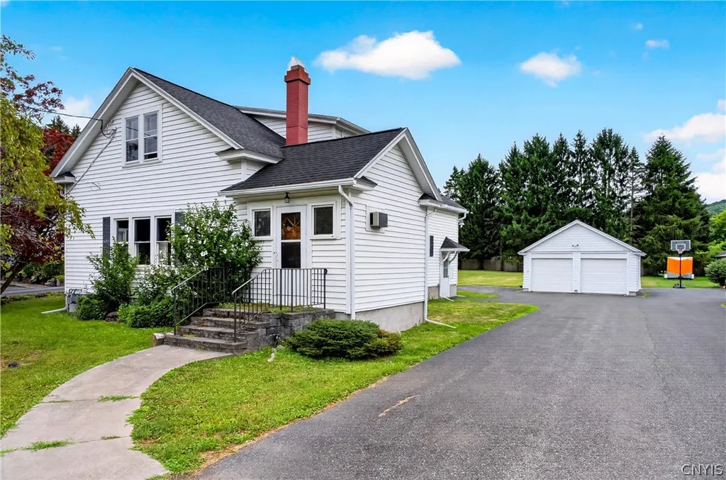 Property at 4304 Fay Rd, Onondaga, NY 13219