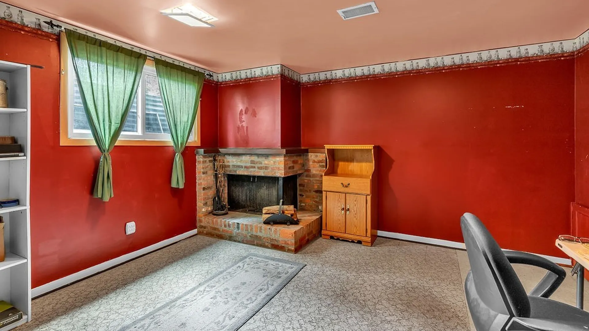Property at 301 Charlesgate Circle, Amherst, NY 14051 22