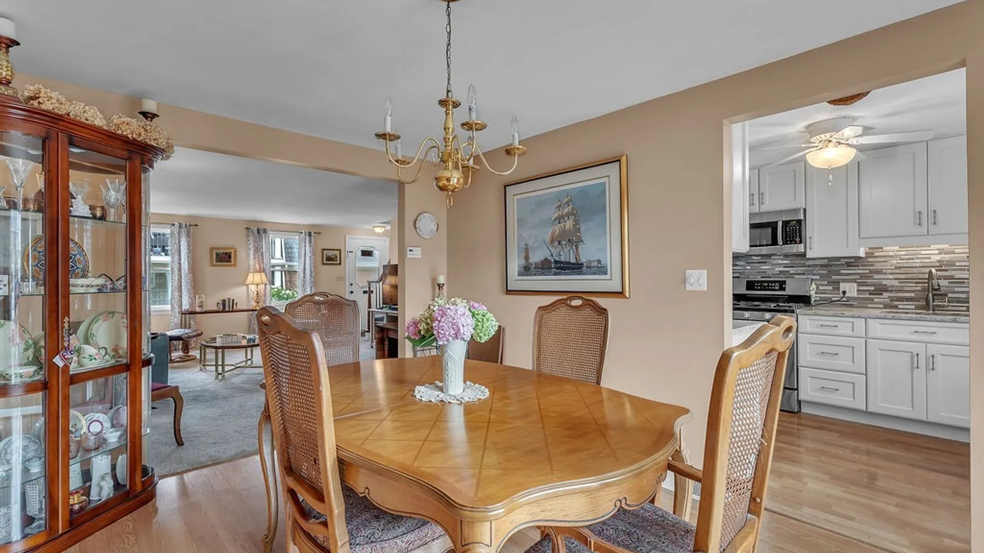 Property at 50 Hamlin Sq, Amherst, NY 14221 7