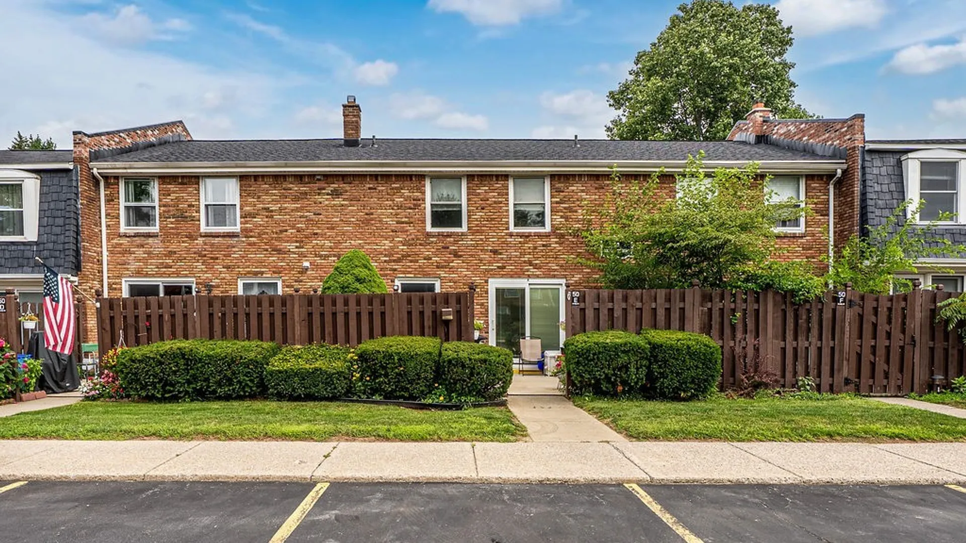Property at 50 Hamlin Sq, Amherst, NY 14221 19