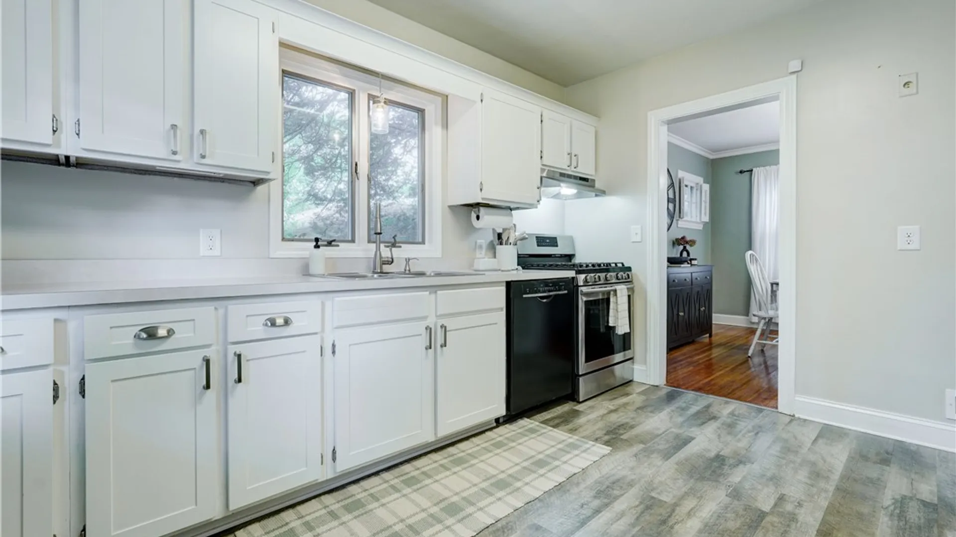 Property at 11 Seymour Road, Irondequoit, NY 14609 15