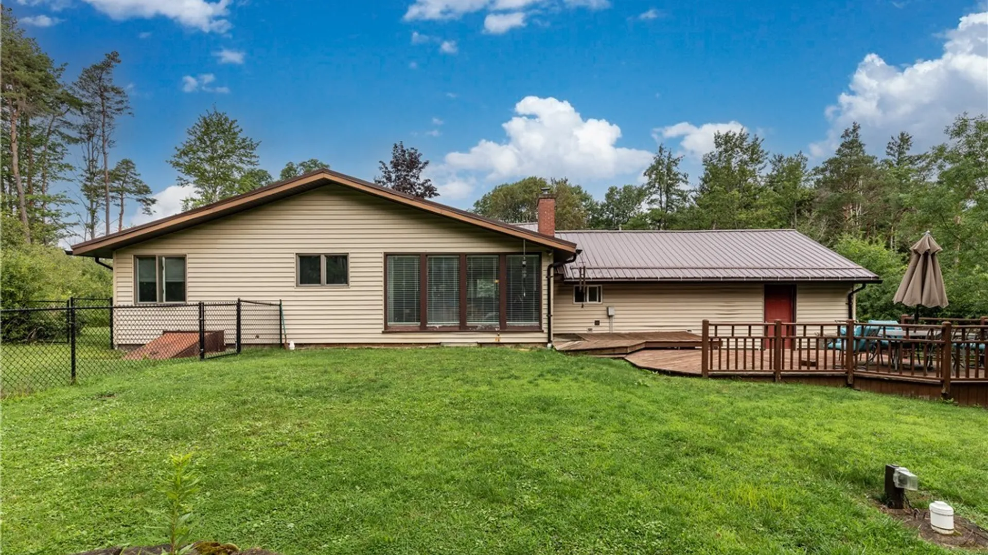 Property at 45 Mint Meadow Drive, Aurora, NY 14052 45