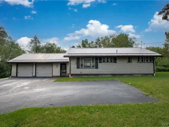 Property at 45 Mint Meadow Drive, Aurora, NY 14052