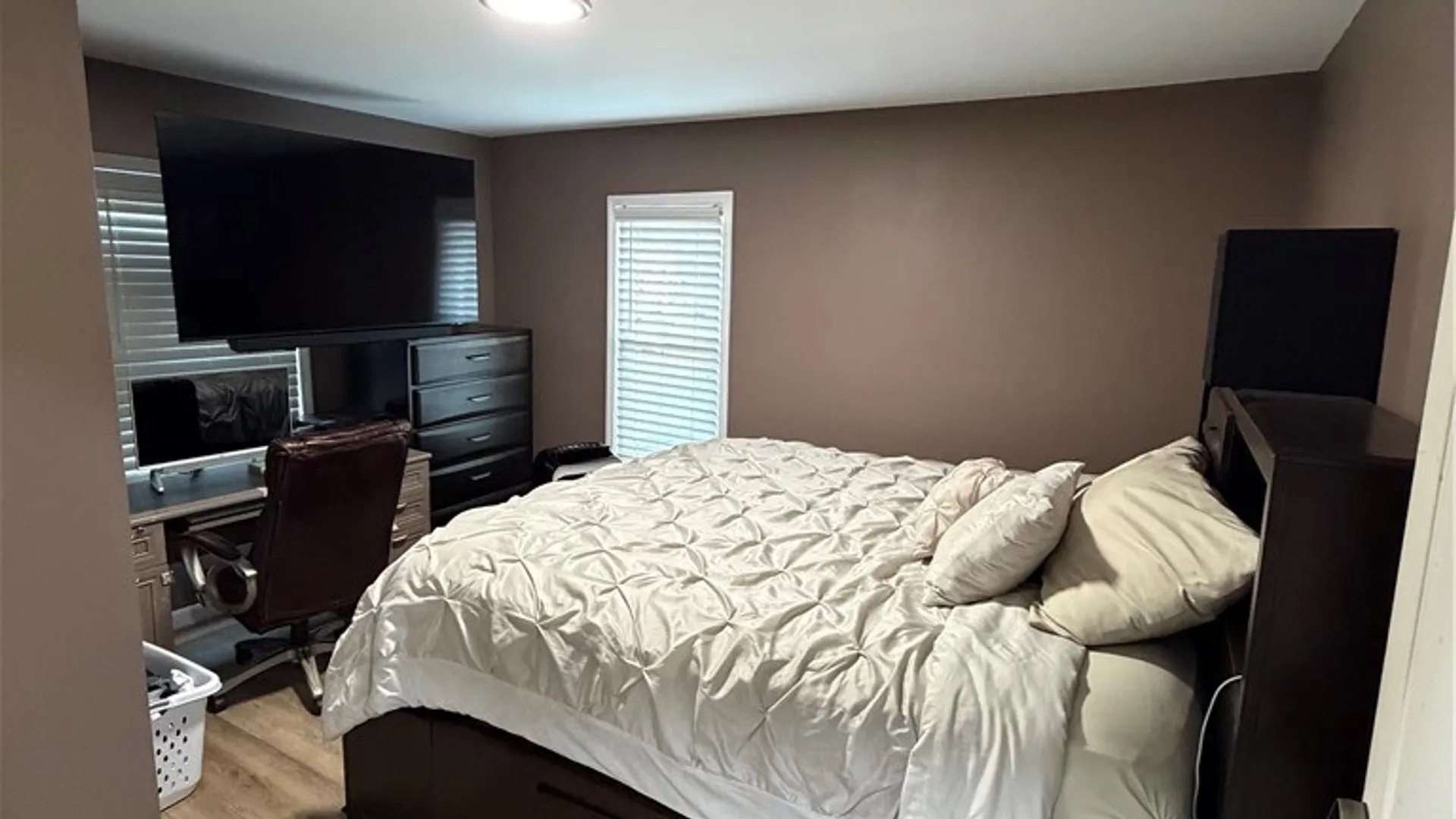 Property at 1067 Dewey Avenue, Rochester, NY 14613 17