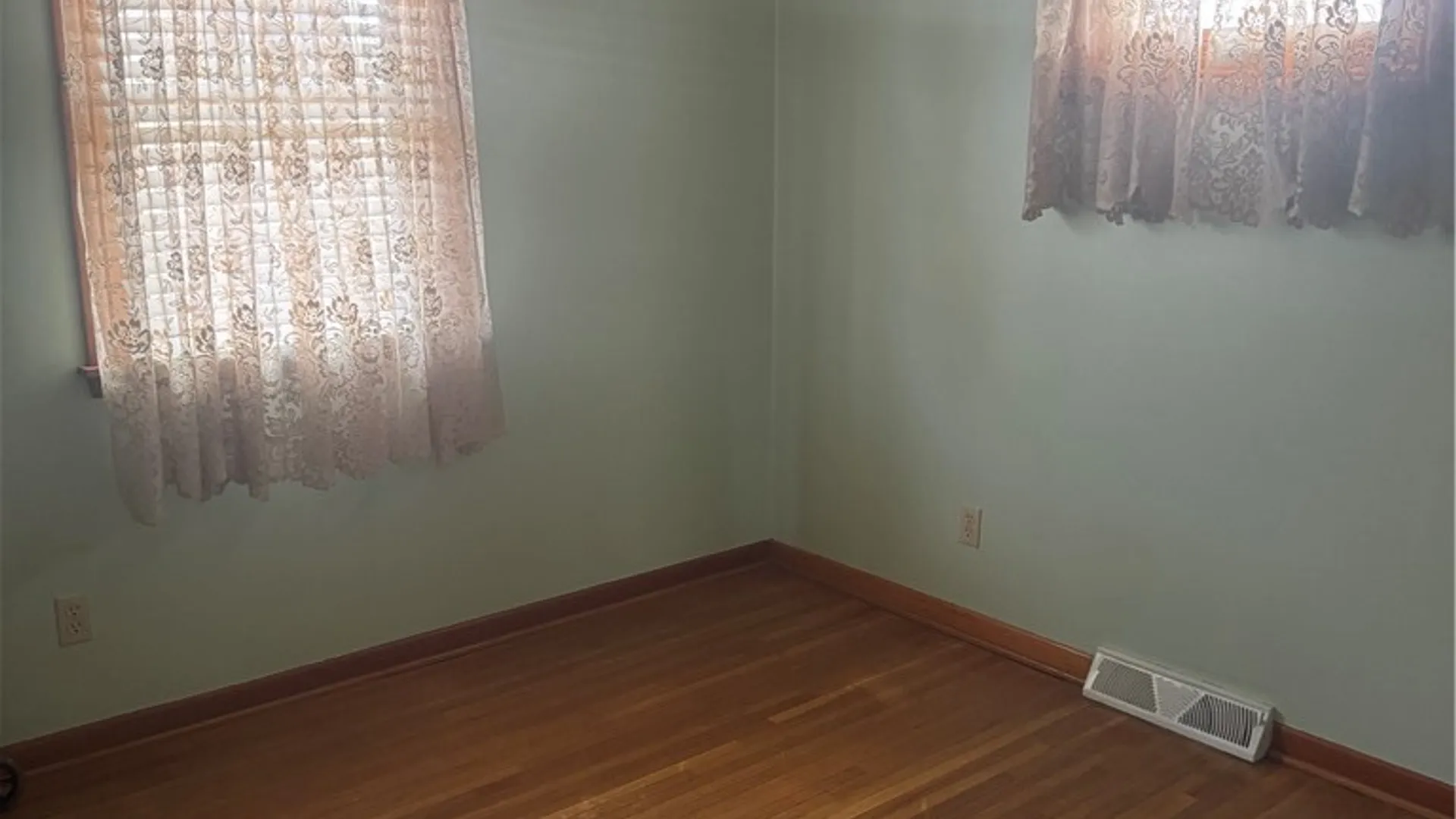 Property at 23 Diane Drive, Cheektowaga, NY 14225 9