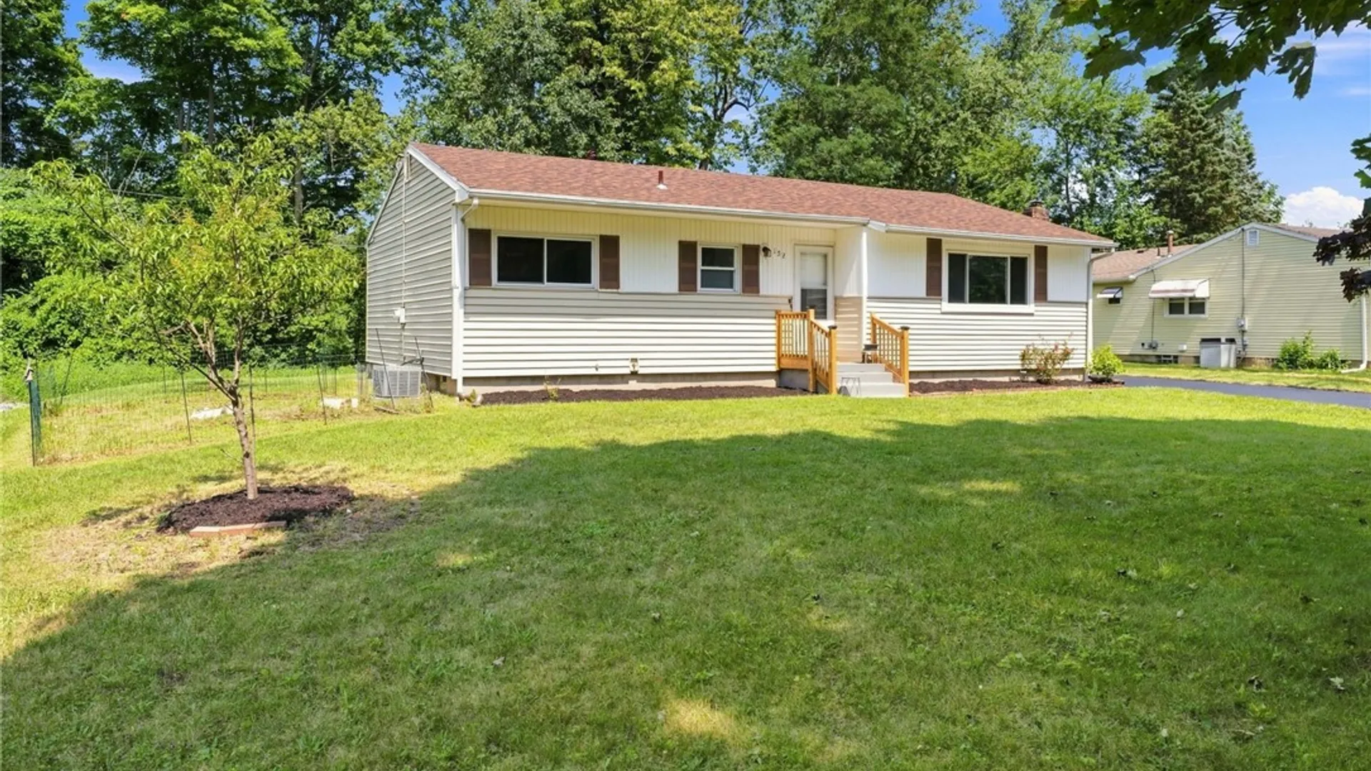 Property at 152 Princess Drive, Henrietta, NY 14623 4