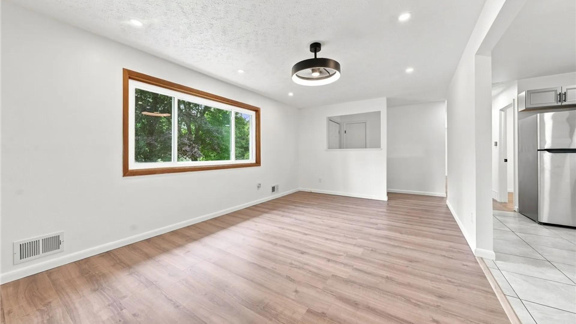 Property at 152 Princess Drive, Henrietta, NY 14623 5