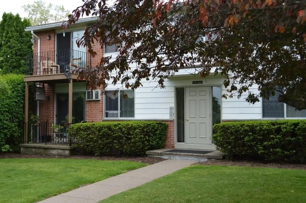 Property at 7554 Victor Mendon Road, Victor, NY 14564