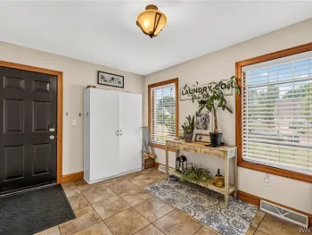 Property at 243 South Lane, Grand Island, NY 14072